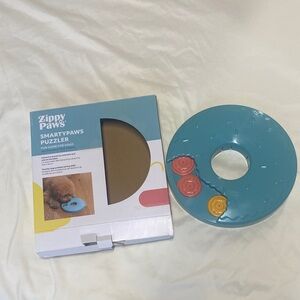 Zippy Paws Interactive Dog Toy - Teal and Yellow